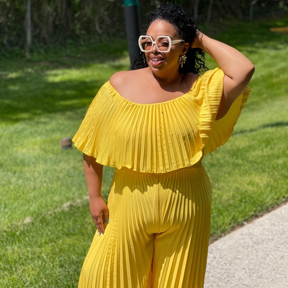 Green Orange Yellow off the shoulder wide jumpsuit - Picture 4 of 7